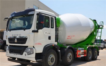 重汽T5G轻量化12方搅拌车